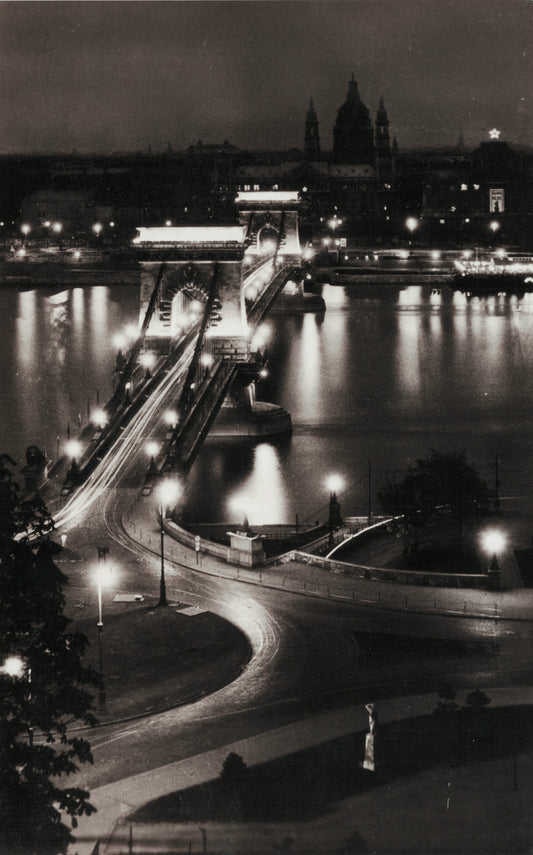 Széchenyi Chain Bridge II, Budapest, Hungary